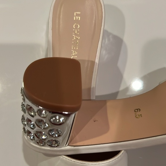 Le Chateau Gorgeous beaded heeled open toe mules, ivory and silver, new - Picture 6 of 7